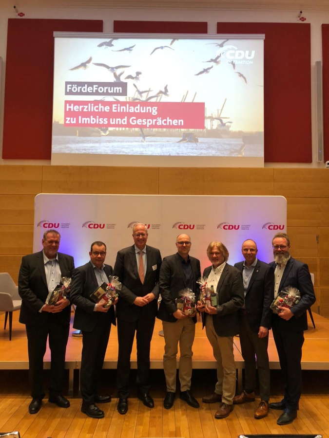 Tobias Koch, Andreas Hein und alle Beteiligten freuen sich über das große Interesse.