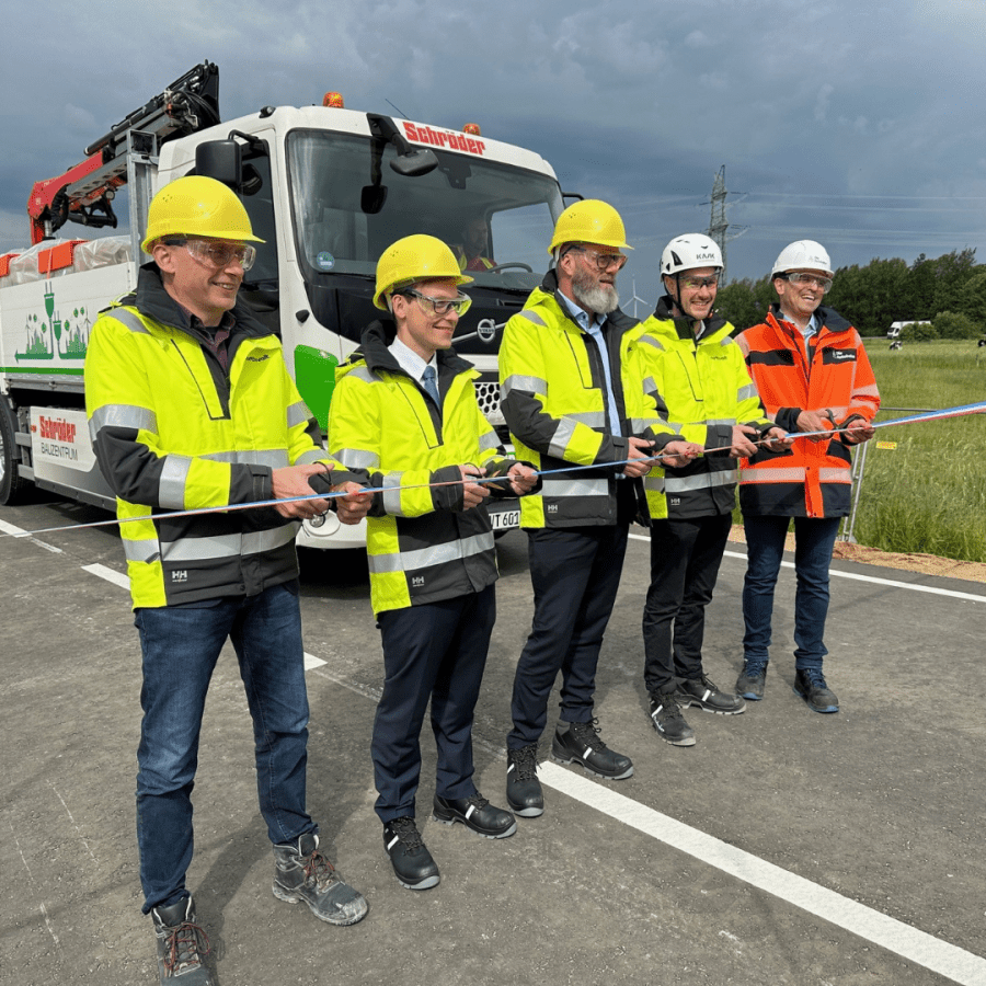 Autobahn-Abbieger ist für Baustellenfahrzeuge eröffnet