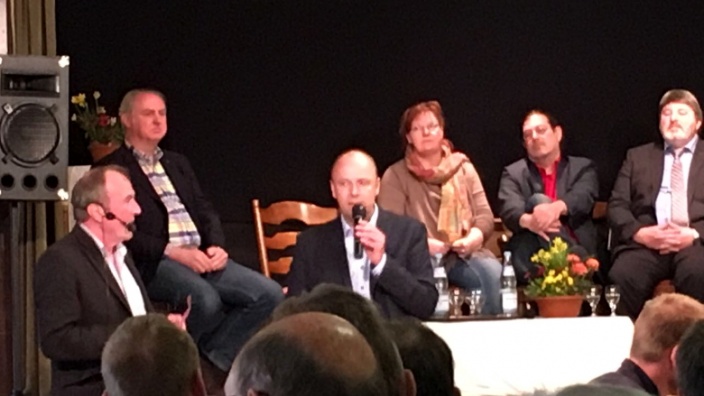 Auf der Podiumsdiskussion der Schleswiger Nachrichten in Kropp.
