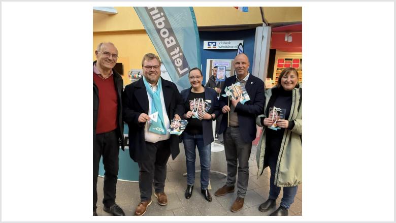 Infostand bei Edeka Frauen in Heide Infostand bei Edeka Frauen in Heide