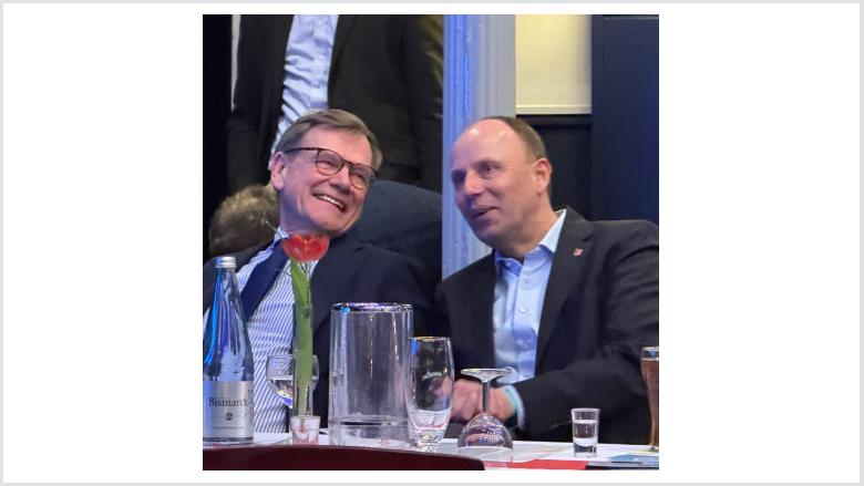 Gute Stimmung während des Mehlbeutelessens