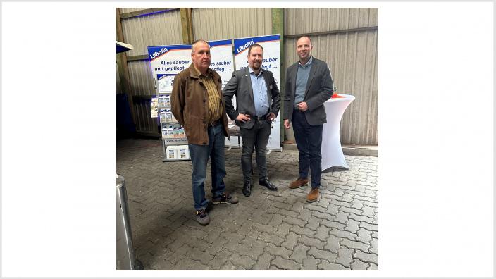 Geschäftseröffnung  der Feddersen Baustoffe GmbH